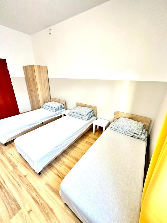 Orzelek Hostel Гниежно Екстериор снимка